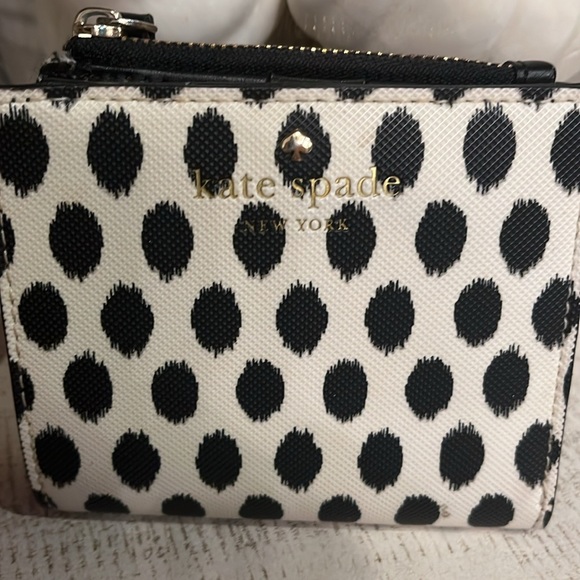 Kate Spade New York Women's Cameron Street Adalyn BiFold Wallet - Picture 2 of 5